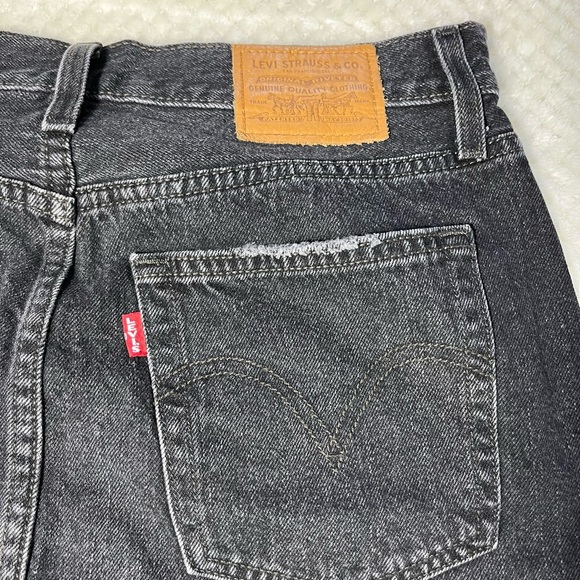 Levi black mini skirt - Picture 10 of 15